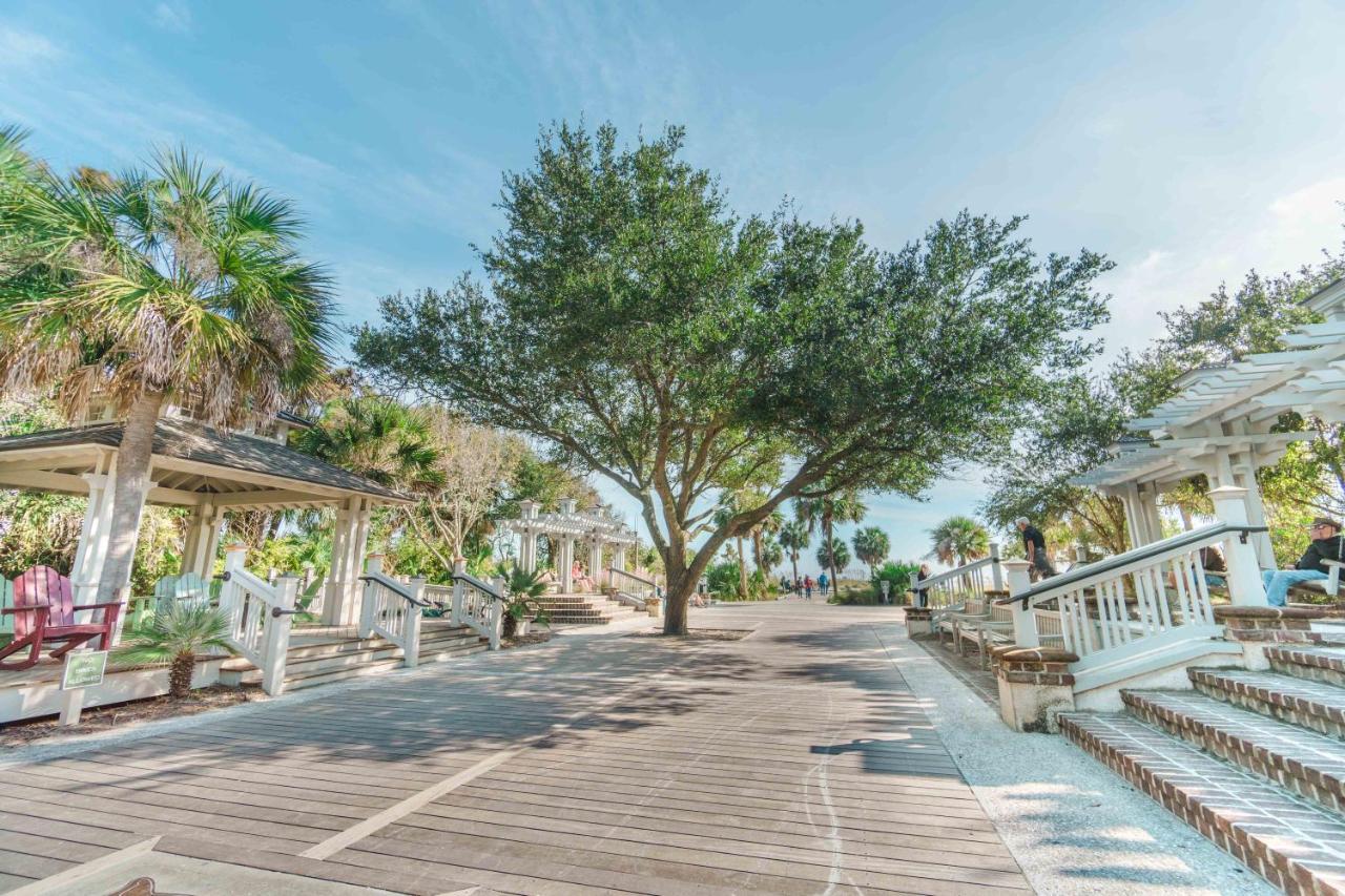 הילטון הד איילנד Stunning Views!!-Oceanfront Villa-Heated Pool-Private Balcony-Tiki Bar-Walk To Coligny Plaza מראה חיצוני תמונה